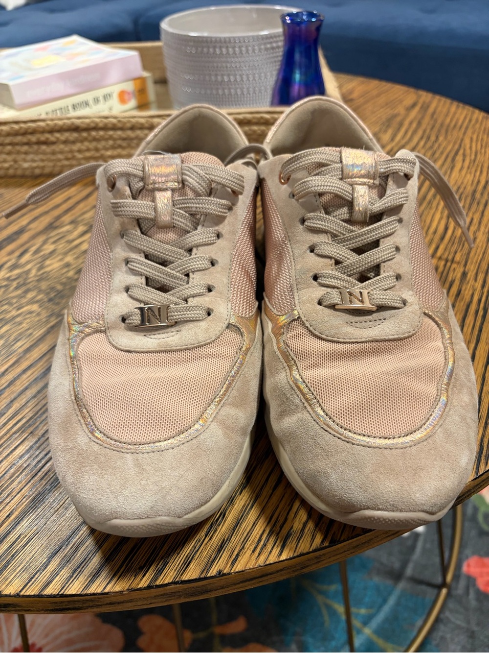 Naturalizer Women’s 11W Nude Pink Comfort Walking Sneakers Leather Suede